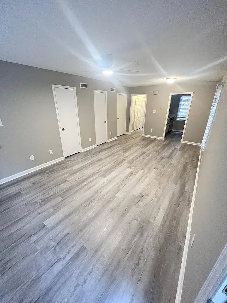 2 bed, 1.5 bath, $1,250 — Photo 3