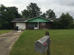 2624 State St, Gautier, MS 39553