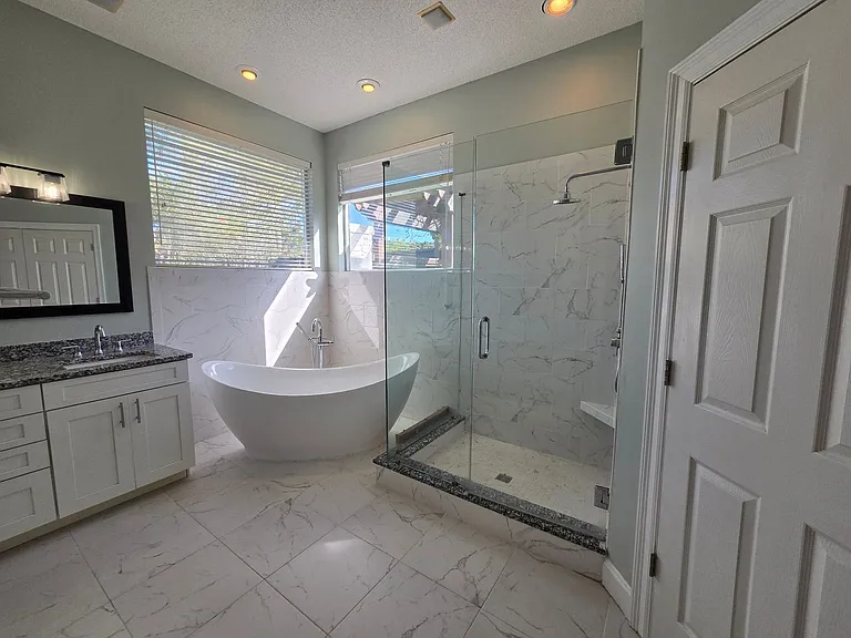 102 Grove Isle Blvd — Photo 23