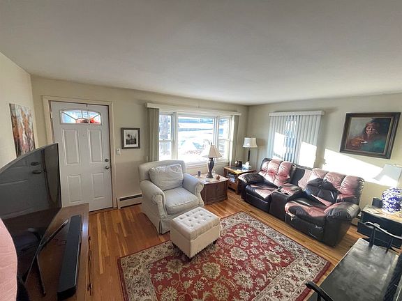 4th image of 142 Constant St