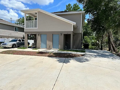 1139 Sycamore St Photo 1