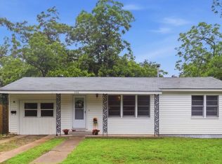 306 Erie Ave, Rockdale, TX 76567