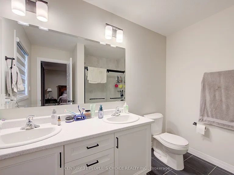 377 Bradshaw Dr — Photo 24