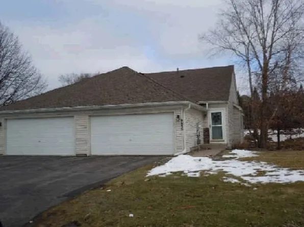 8836 Coppersmith Ct, Inver Grove Heights, MN 55076