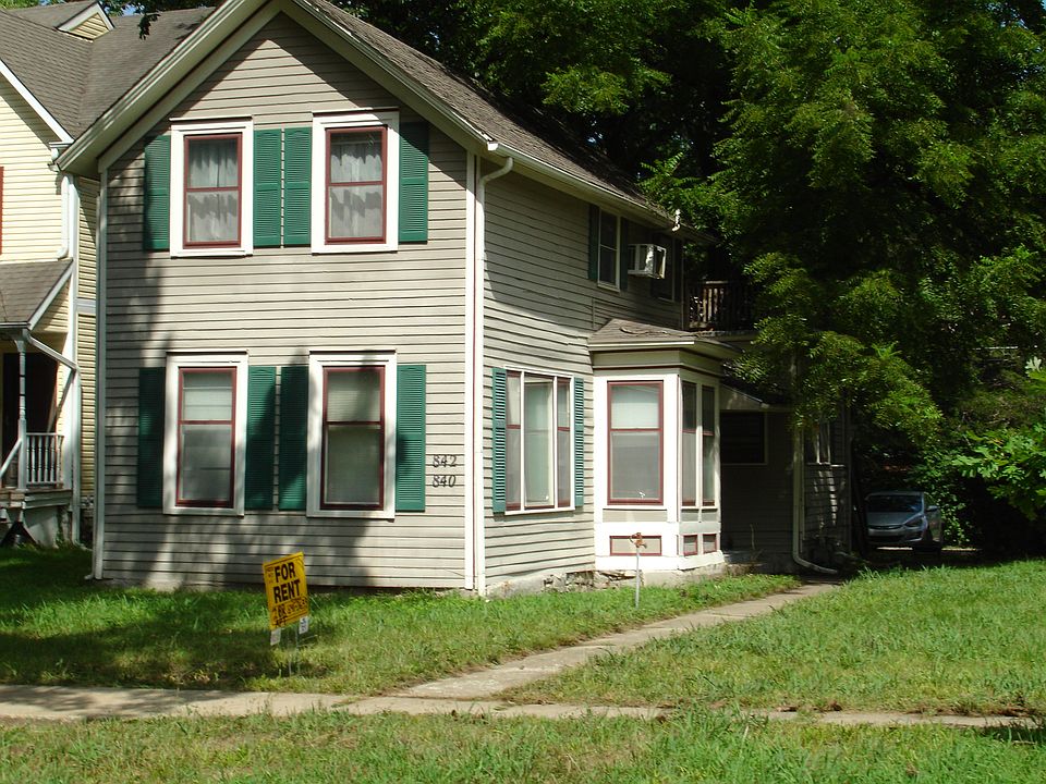 1st image of 842 Maine St #842