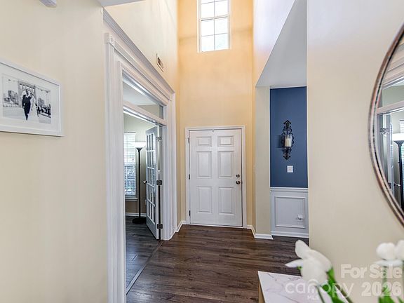 3rd image of 2536 Sandy Ridge Ln