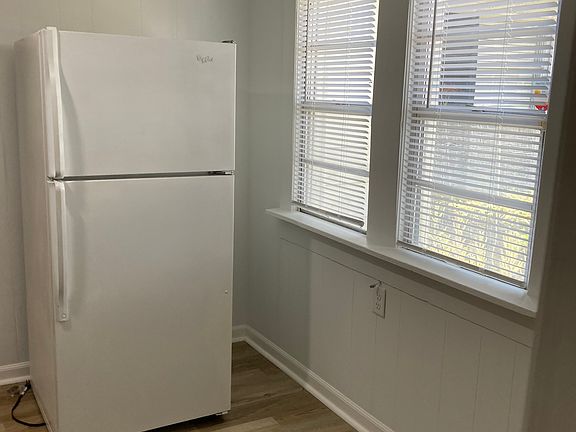 2nd image of 432 S 2nd St #3