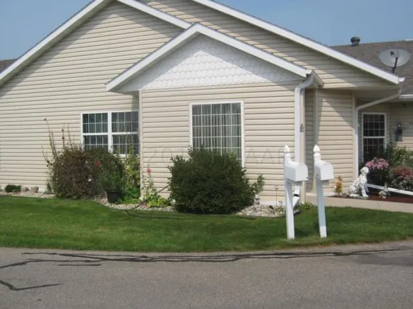 5409 University Dr #B, Fargo, ND 58104