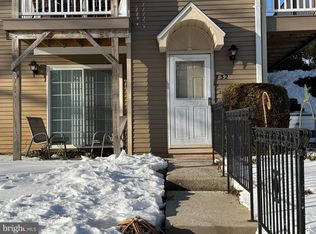 732 Sparrow Ln, Langhorne, PA 19047