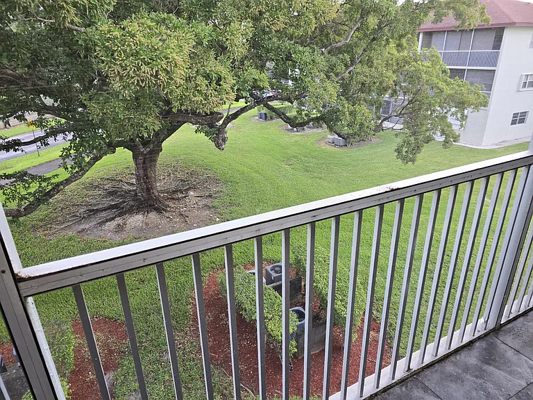 151 SW 135th Ter #303T — Photo 19