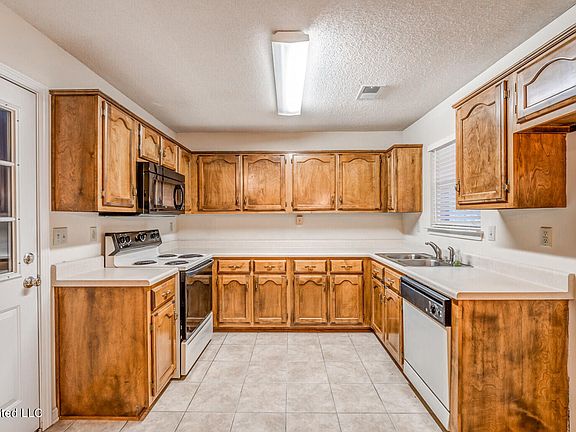 2nd image of 9029 Ontario Dr