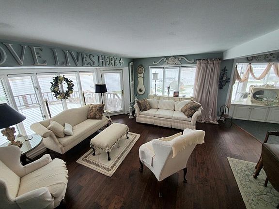 4th image of 20 Gidley Cir #H20