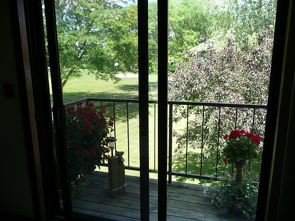 4th image of 2002 Elka Ln #2022-7