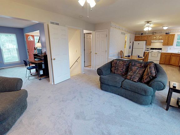 4th image of 4449 Forest Dale Dr
