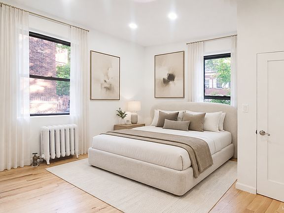 3rd image of 115 W 16th St Unit 226