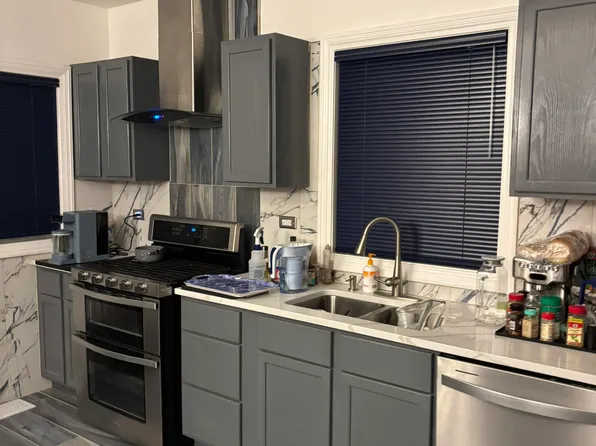 (undisclosed Address), Chicago, IL 60637