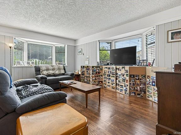 3rd image of 1005 26th St