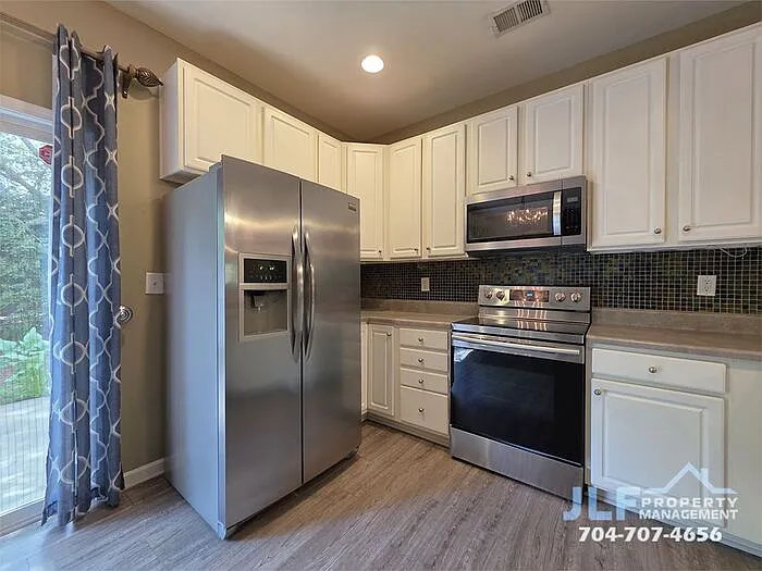 15417 Tully House Ct — Photo 6