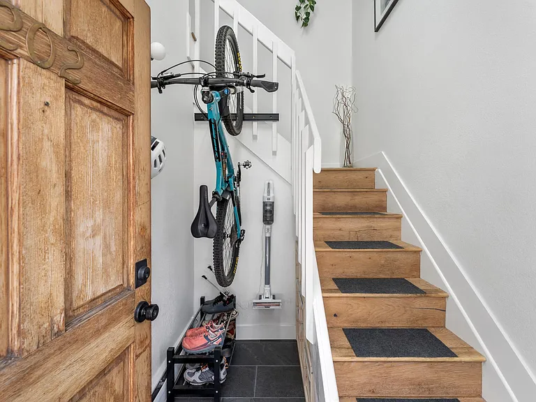 2201 Pearl St #202 — Photo 4