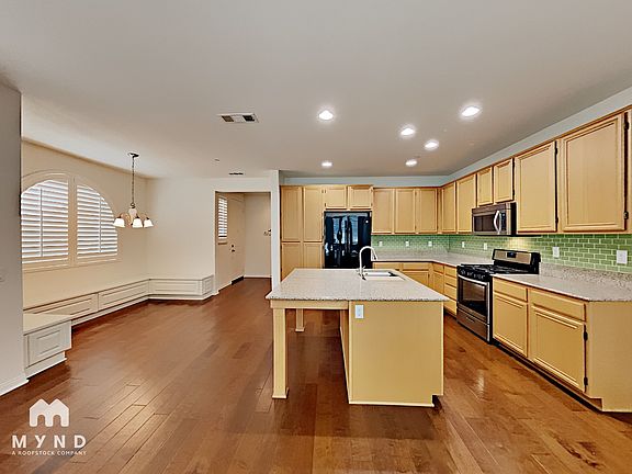 3rd image of 1529 Bath Ave