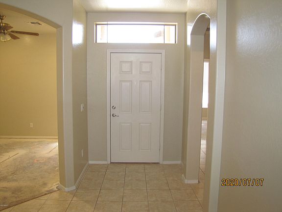 3rd image of 28070 N Willemite Dr