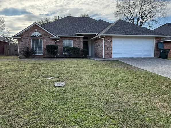 3317 Omega Dr, Tyler, TX 75701