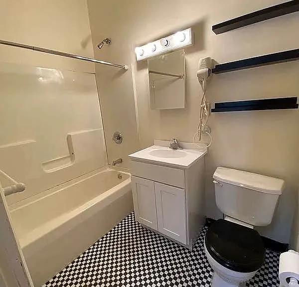 161 Rivington St #C — Photo 7