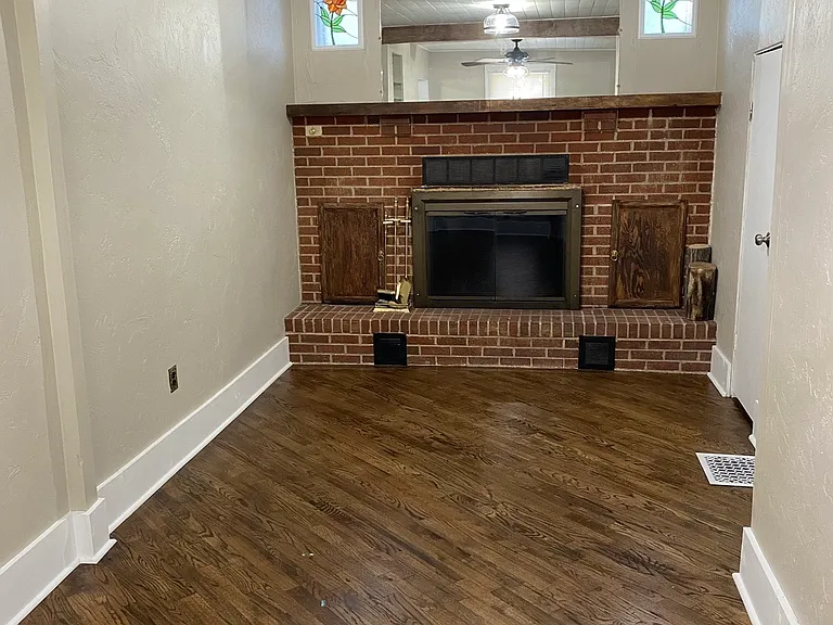 2915 W Platte Ave — Photo 3