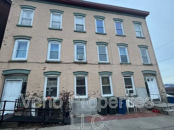 3 Cataract St APT 2, Cohoes, NY 12047