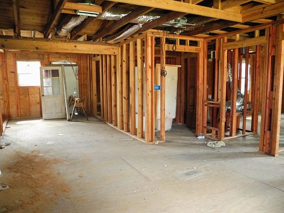 5th image of 1903 7th St