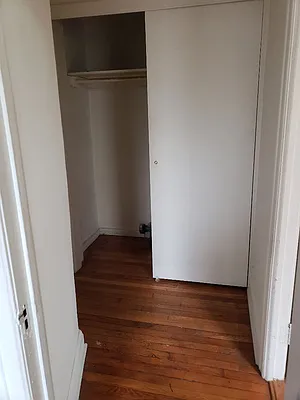 Rented by Smart NY Realty LLC | media 21