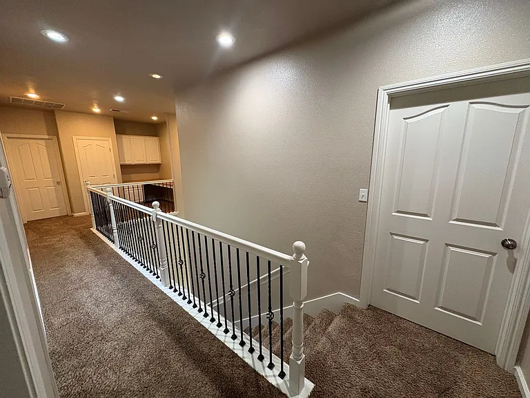 1249 N Julieann Ct — Photo 17