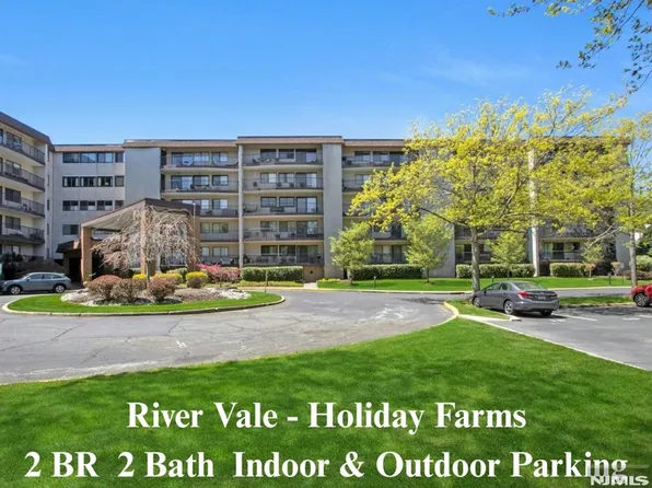 521 S Piermont Ave #526, Westwood, NJ 07675