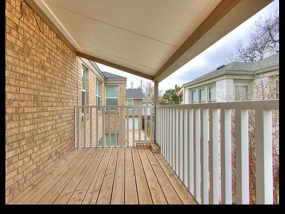 4th image of 1827 N Gatewood Ave