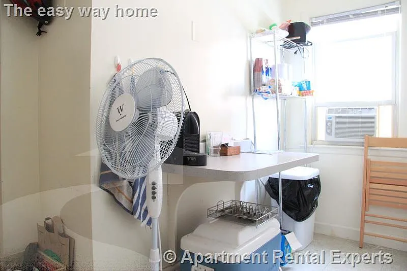 Studio, 9999 sqft, $2,100 — Photo 4