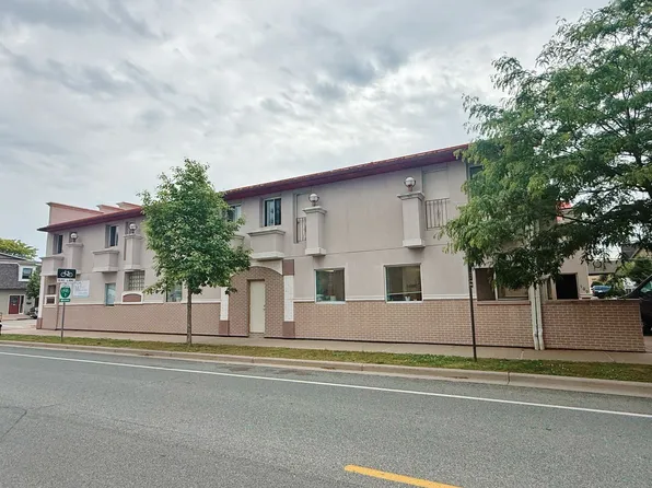300 Main St., 300 Main St #1, Onalaska, WI 54650