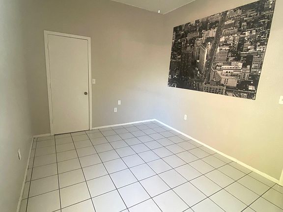 4th image of 1475 17th St Unit B