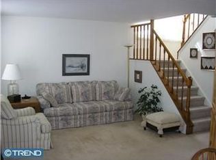 677 Tomlinson Ln, Yardley, PA 19067