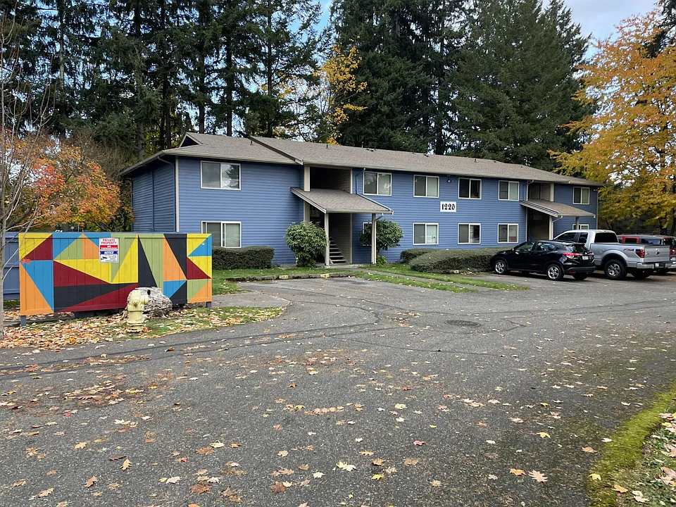 1220 Boone St SE #6