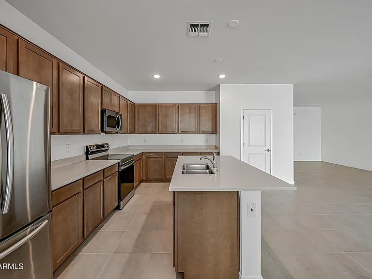23410 W Florence Ave — Photo 8