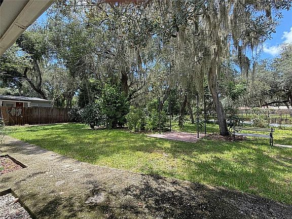 5th image of 7806 ALAFIA RIDGE ROAD