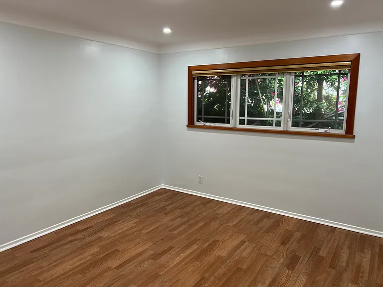 11160 Greenlawn Ave — Photo 14