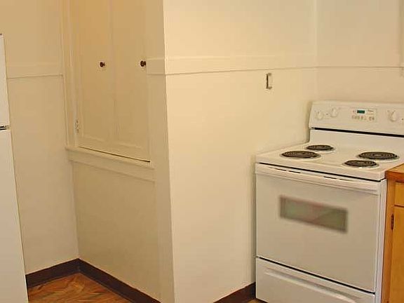 5th image of 233 Avenue C
