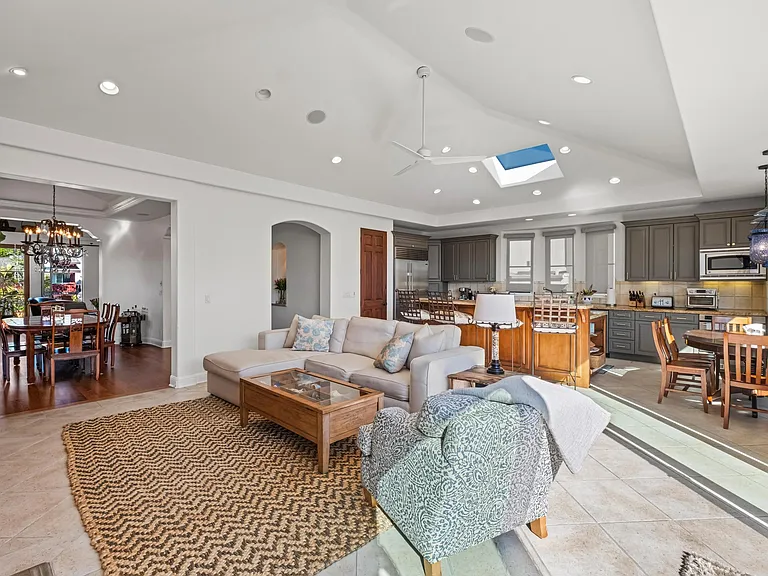 926 Duncan Ave — Photo 7