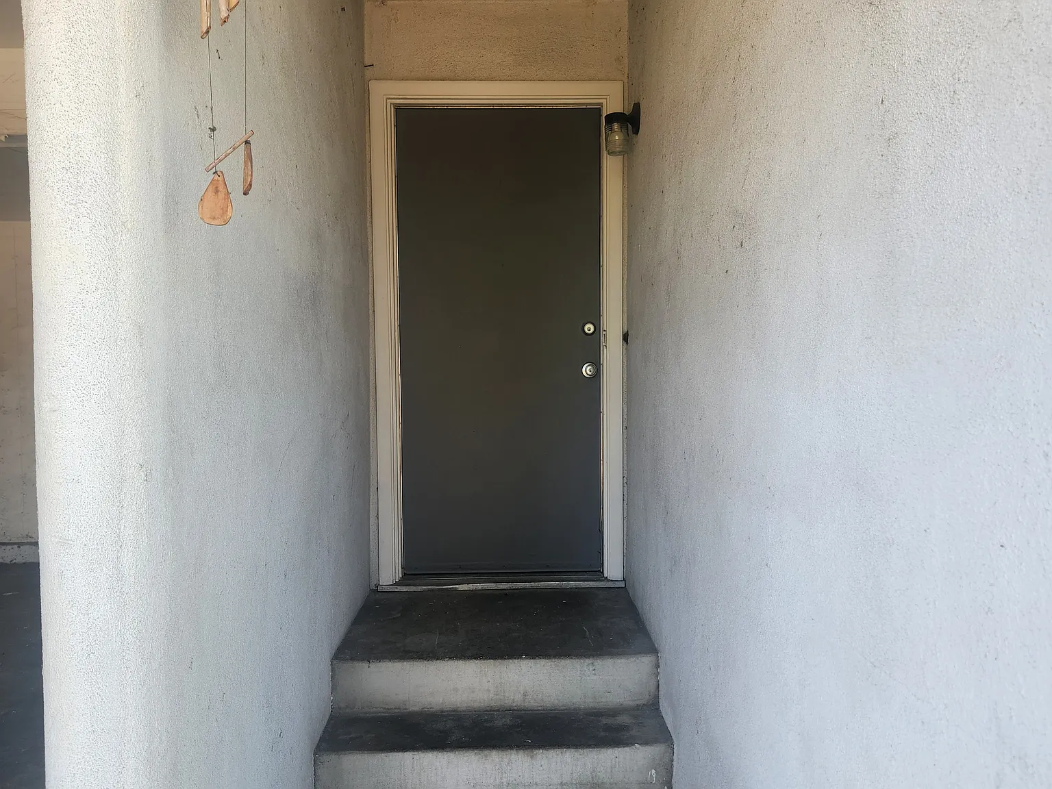 3 bed, 1000 sqft, $2,800 — Photo 1