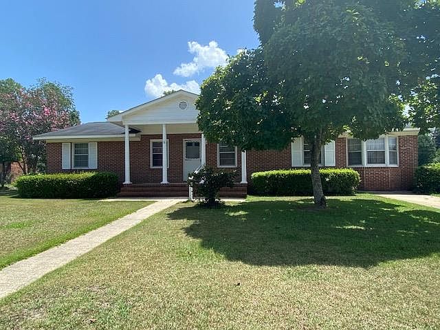 1st image of 449 Poinciana Ave