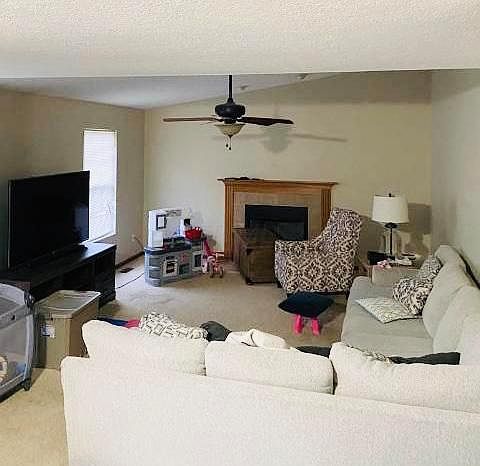 2nd image of 500 Longview St