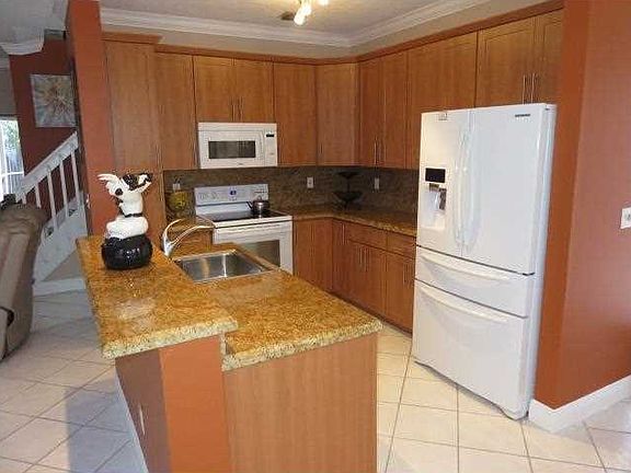 5th image of 1526 NW 157th Ave