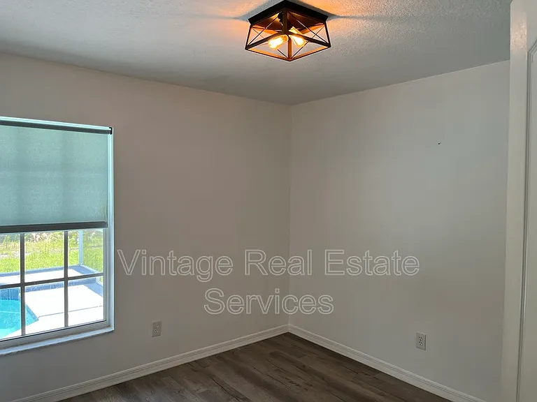 9411 Willow Cove Ct — Photo 19