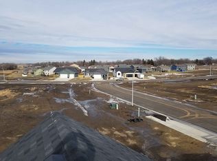 118 Skyline Dr, Valley Springs, SD 57068